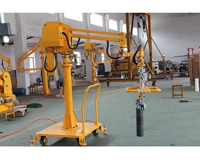 山東助力機(jī)械手與通訊設(shè)備的融合創(chuàng)新